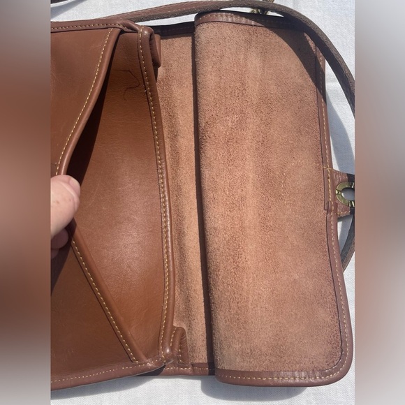 Vintage Coach Messenger Bag • TN-4136 - Picture 6 of 9